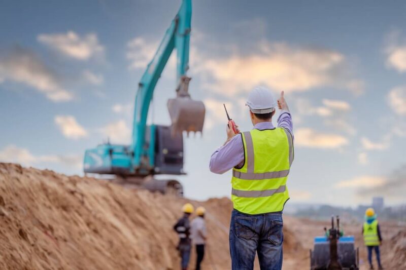 كم سعر المتر في الرياض؟